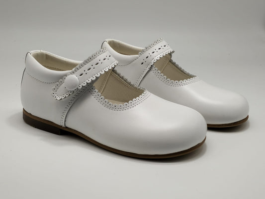 White hard sole shoes