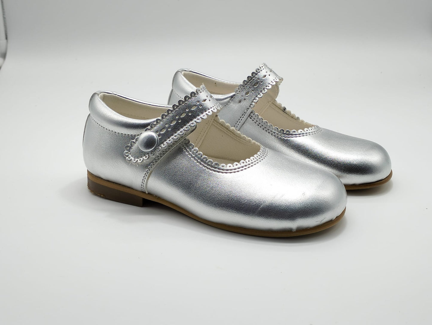 Silver hard sole shoes